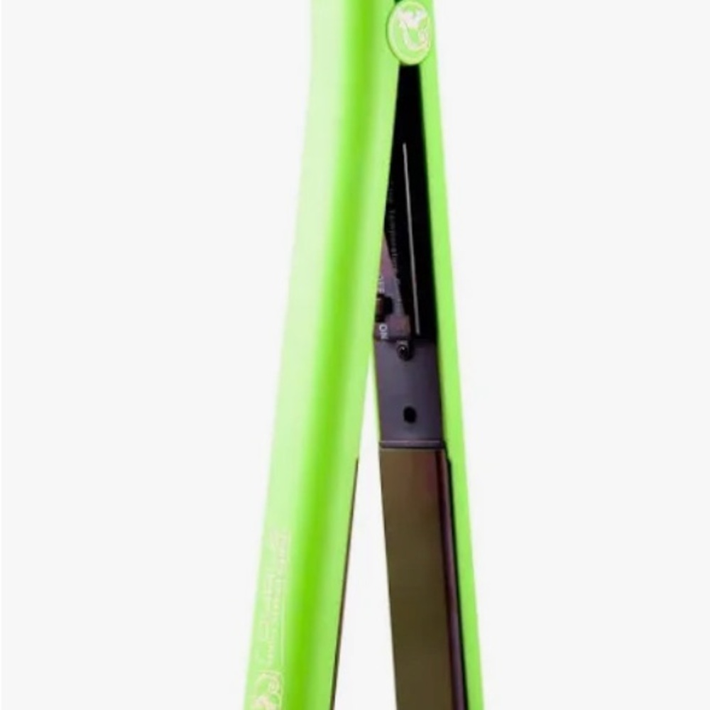 Platinum Genius Heating Element Green Hair Straightener- Brand New in box!